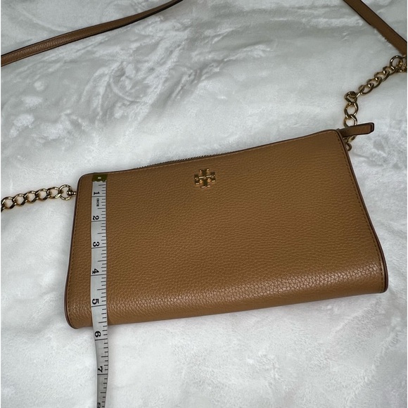 Tory Burch crossbody purse. - Picture 7 of 8